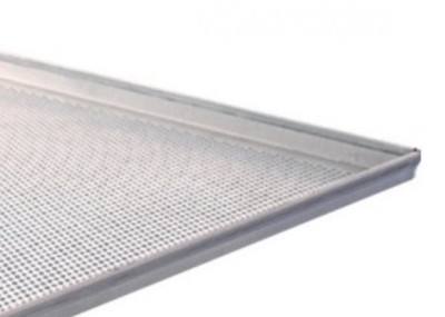 Alu Plech na pečení perforovaný 600x400mm, výška 18mm - Cukrářské a pekařské potřeby - Plechy na pečení - Plechy 600x400
