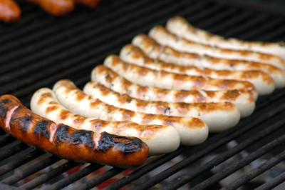 Almi Bratwurst Combi 1kg Norimberská grilovací klobása bílá - - Koření - Směsi pro masnou výrobu - Směsi na klobásy