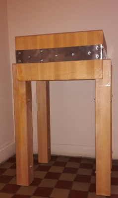 Špalek řeznický s obručí 50x50cm - Špalky na maso Masodesky Porcovací desky - Špalky, masodesky bukové